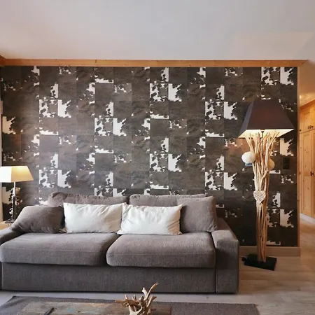 In The Center Of Crans-montana, Charming And Comfortable Apartmán *
